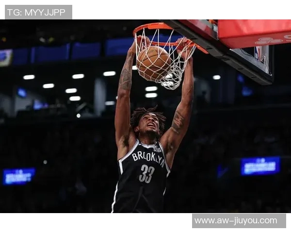 中国赛半场战报布克贡献11分曾凡博未登场托马斯状态火热助太阳暂时领先篮网 中国赛半场战报布克贡献11分曾凡博未登场托马斯状态火热助太阳暂时领先篮网